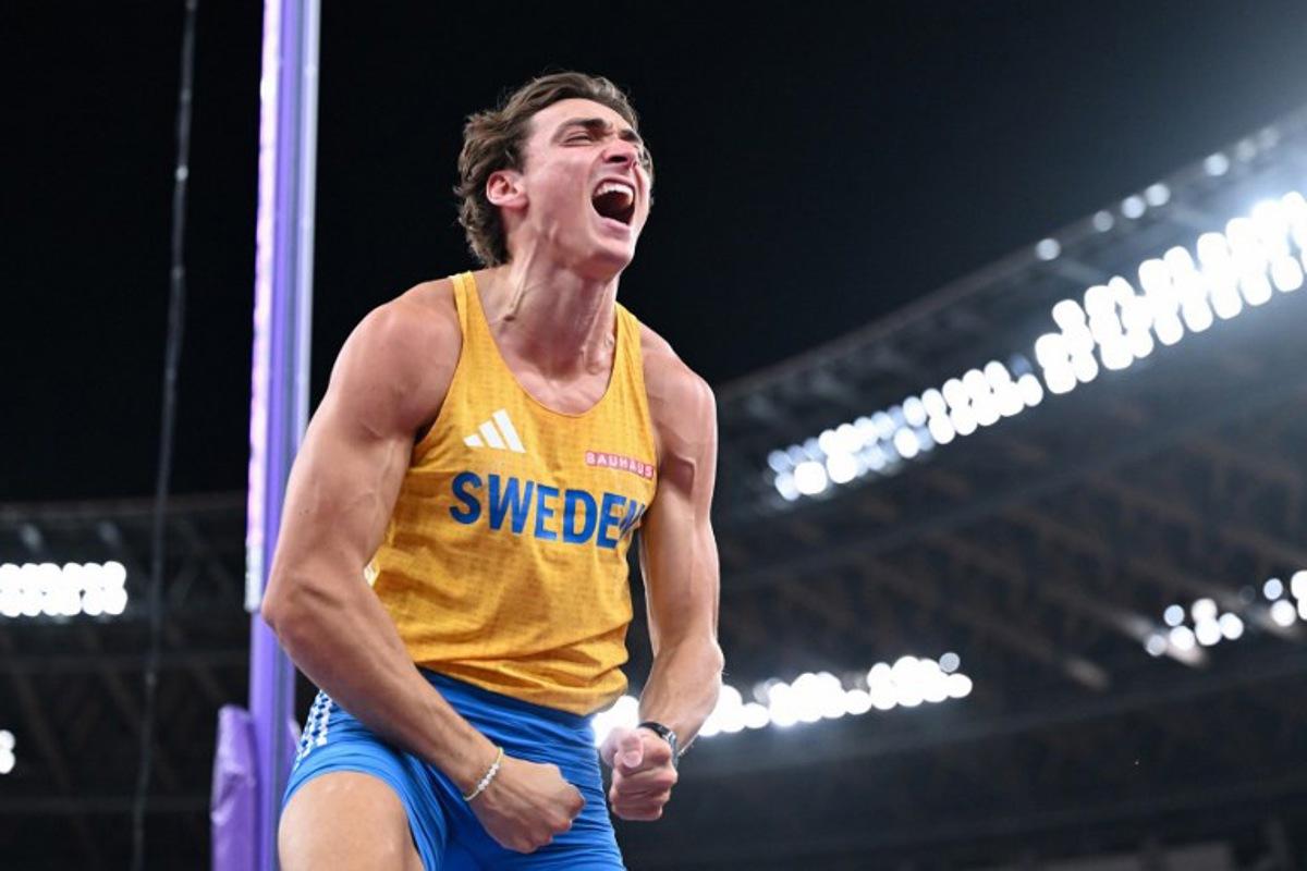Sweden's athlete Armand Duplantis reacts during the men's pole vault final during the World Athletics Championships in Tokyo on September 15, 2025. Kirill KUDRYAVTSEV / AFP