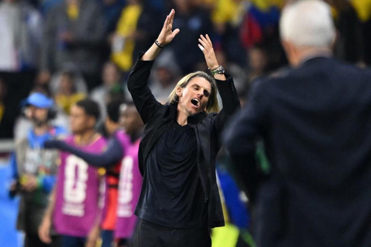 Ecuador's Argentine head coach Sebastian Beccacece reacts during the 2026 World Cup round of 32 football match between Mexico and Ecuador at the Mexico City Stadium in Mexico City on June 30, 2026. CARL DE SOUZA / AFP