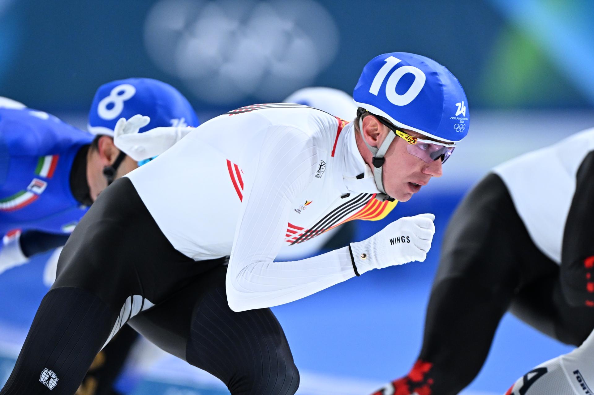 Belgian speed skater Bart Swings pictured in action during the final of the mass start men Speed Skating at the Milano Cortina 2026 Olympic Winter Games, on Saturday 21 February 2026 in Milan, Italy. The XXV Winter Olympics take place from 6 to 22 February 2026 in Italy. BELGA PHOTO JASPER JACOBS