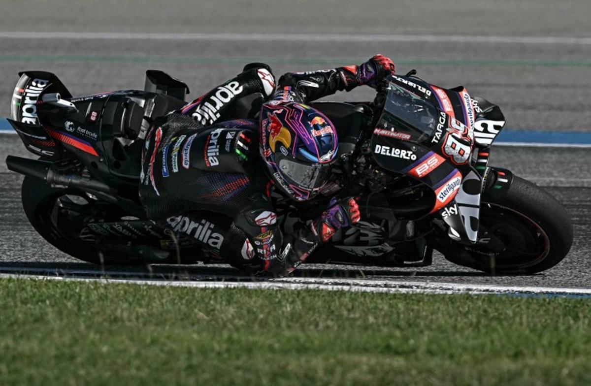 Aprilia Racing's Spanish rider Jorge Martin competes during the MotoGP Thailand Grand Prix at the Buriram International Circuit in Buriram on March 1, 2026. Lillian SUWANRUMPHA / AFP