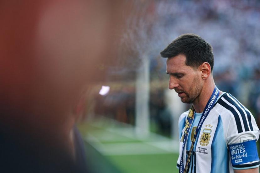 Argentina's forward #10 Lionel Messi leaves the pitch after losing the 2026 World Cup football tournament final match between Spain and Argentina at the New York/New Jersey Stadium in East Rutherford on July 19, 2026. PATRICIA DE MELO MOREIRA / AFP