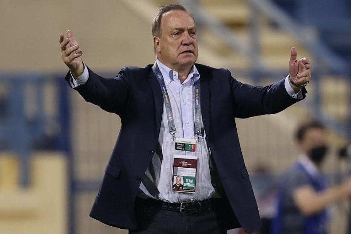 Iraq's coach Dick Advocaat reacts during the 2022 Qatar World Cup Asian Qualifiers football match between Iraq and Syria, at the Thani Bin Jassim Stadium in the Qatari capital Doha, on November 11, 2021. KARIM JAAFAR / AFP