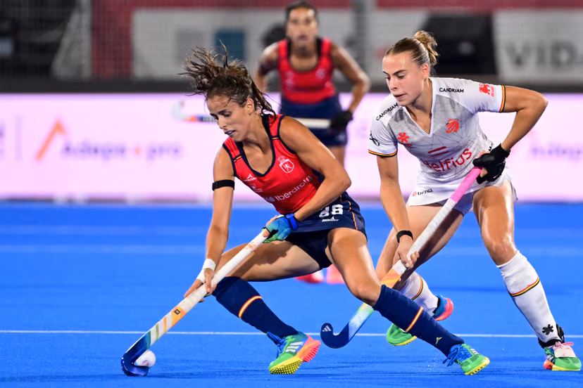 Spanish Paula Jimenez and Belgium's Camille Belis pictured during a field hockey game between Belgian national team Red Panthers and Spain during the group stage of the women's 2026 Hockey World Cup, on Tuesday 18 August 2026, in Wavre. The 2026 edition of the Hockey World Cup takes place in Belgium and The Netherlands from August 15 to August 30. BELGA PHOTO DIRK WAEM
