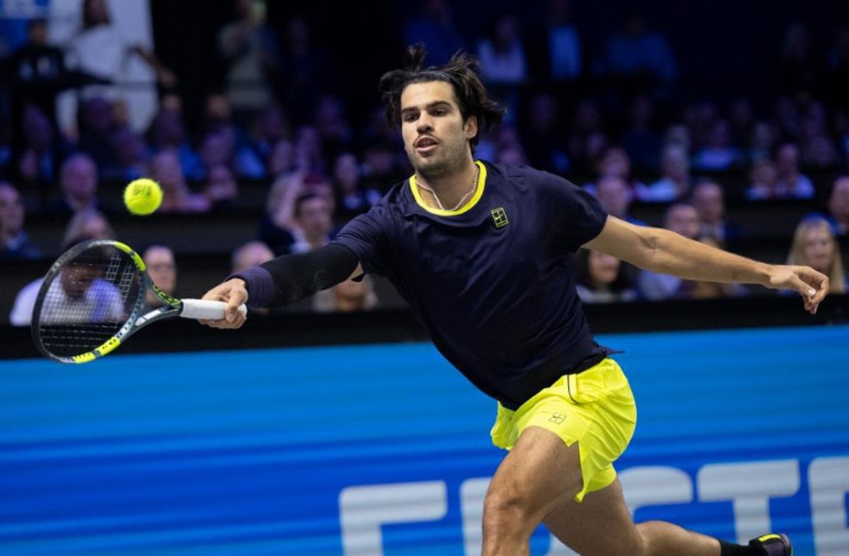 Spain's Carlos Alcaraz returns the ball to Russia's Daniil Medvedev (not pictured) during the semi-final match at the Erste Bank Open 2026 ATP 500 tennis tournament in Vienna, Austria, on October 31, 2026. Joe Klamar / AFP