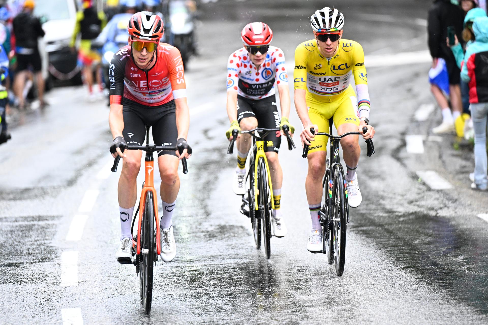 Dutch Thymen Arensman of Ineos Grenadiers, Danish Jonas Vingegaard Hansen of Team Visma-Lease a Bike and Slovenian Tadej Pogacar of UAE Team Emirates pictured in action during stage 19 of the 2025 Tour de France cycling race, from Albertville to La Plagne (130km), on Friday 25 July 2025 in France. The 112th edition of the Tour de France starts on Saturday 5 July in Lille, France, and will finish in Paris, France on the 27th of July. BELGA PHOTO JASPER JACOBS
