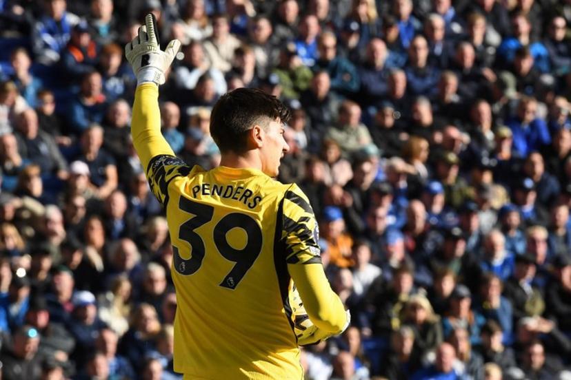 Chelsea's Belgian goalkeeper #39 Mike Penders gestures during the English Premier League football match between Everton and Chelsea at Hill Dickinson Stadium in Liverpool, north west England on October 17, 2026. PETER POWELL / AFP