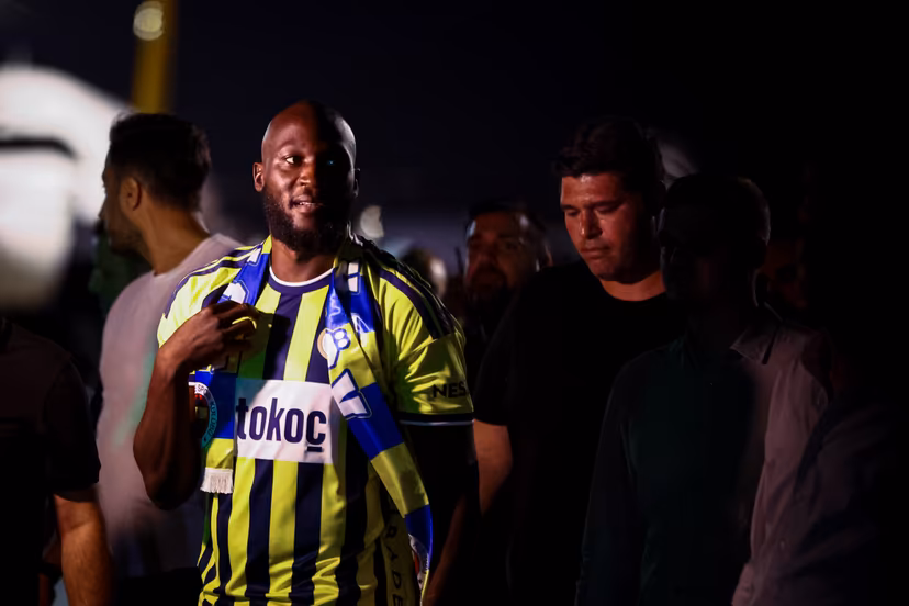 Belgium's Romelu Lukaku pictured at the Istanbul airport for his arrival to sign his new contract with the Turkish Süper Lig team Fenerbahçe SK in Istanbul, Turkey on Wednesday 12 August 2026. Lukaku signed a deal for one year, with the option to extend the contract. The Turkish team payed 6 million euro for the attacker, who made a transfer from the Italian SSC Napoli. BELGA PHOTO BURAK BASTURK