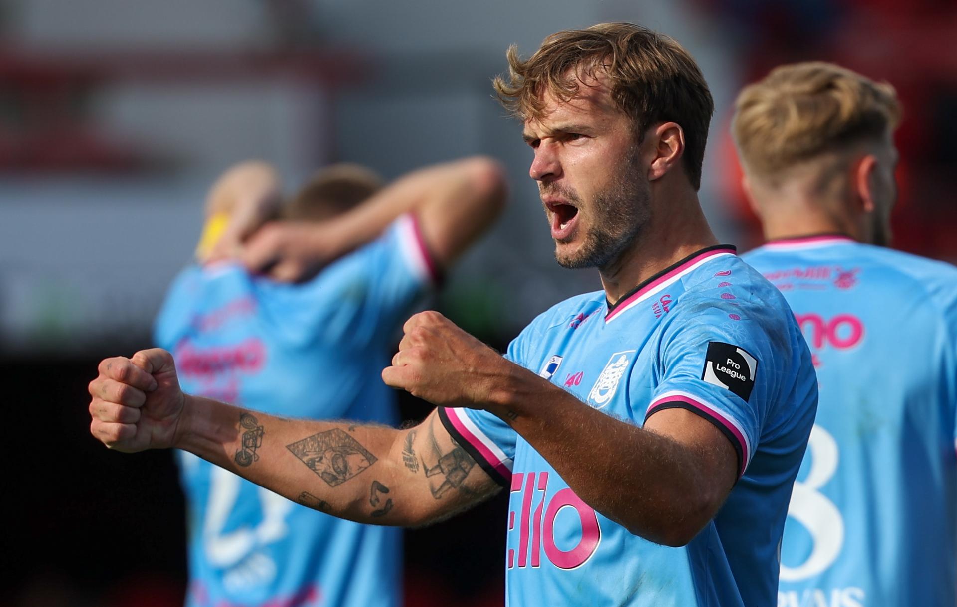 Beveren's Lennart Mertens celebrates after scoring during a soccer game between RWDM Brussels and SK Beveren, Saturday 23 August 2025 in Brussels, on day 3 of the 2025-2026 'Challenger Pro League' 1B second division of the Belgian championship. BELGA PHOTO VIRGINIE LEFOUR