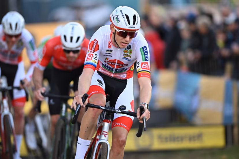 Michael VANTHOURENHOUT pictured in action during the men's elite race of the Superprestige Overijse cyclocross cycling event, Sunday 25 October 2026 in Overijse, the first race of the Superprestige competition. BELGA PHOTO DAVID PINTENS