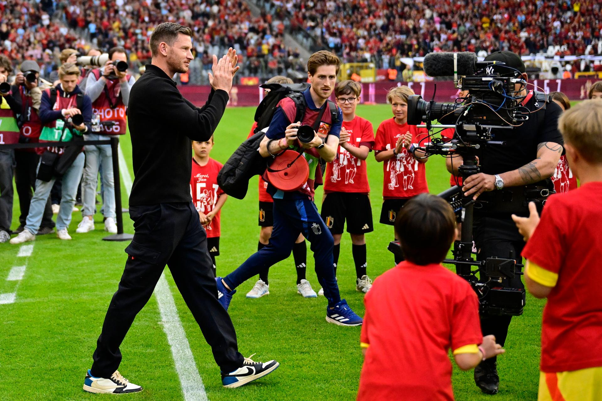 A tribute to former Red Devil Jan Vertonghen before a soccer game between Belgian national team Red Devils and Wales, Monday 09 June 2025 in Bussels, the second (out of 8) qualification games for the World Cup 2026. BELGA PHOTO DIRK WAEM