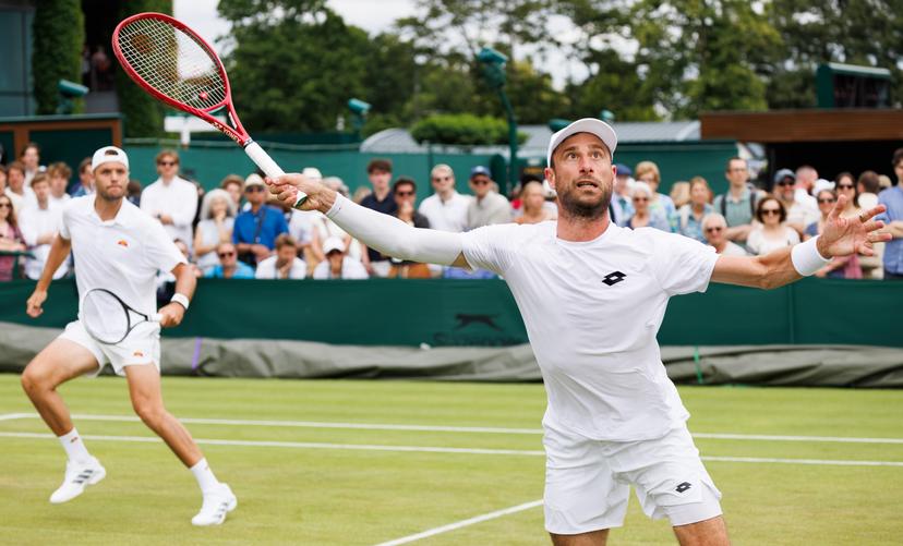 Dutch Sem Verbeek and Belgian Sander Gille pictured during a doubles tennis match between Argentinian-Spain pair Zeballos - Granollers and Belgian-Dutch pair Gille-Verbeek, in the second round of the Men's doubles at the Wimbledon grand slam tennis tournament in London, Britain, Saturday 04 July 2026. BELGA PHOTO BENOIT DOPPAGNE