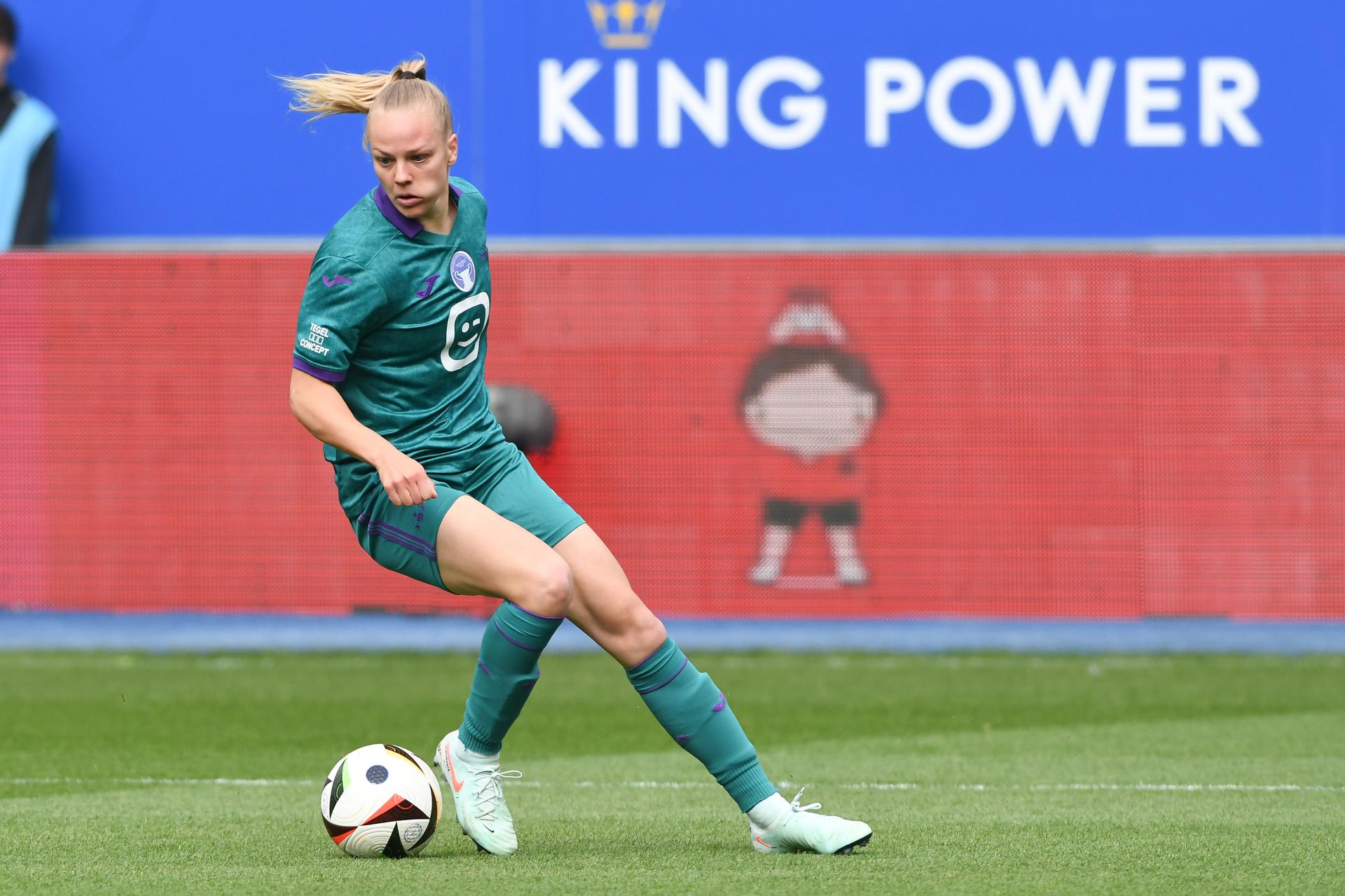 Anderlecht's Sarah Wijnants pictured in action during a soccer match between RSC Anderlecht and Standard Femina de Liege, the final of the Belgian Cup, in Heverlee, Monday 21 April 2025. BELGA PHOTO JILL DELSAUX