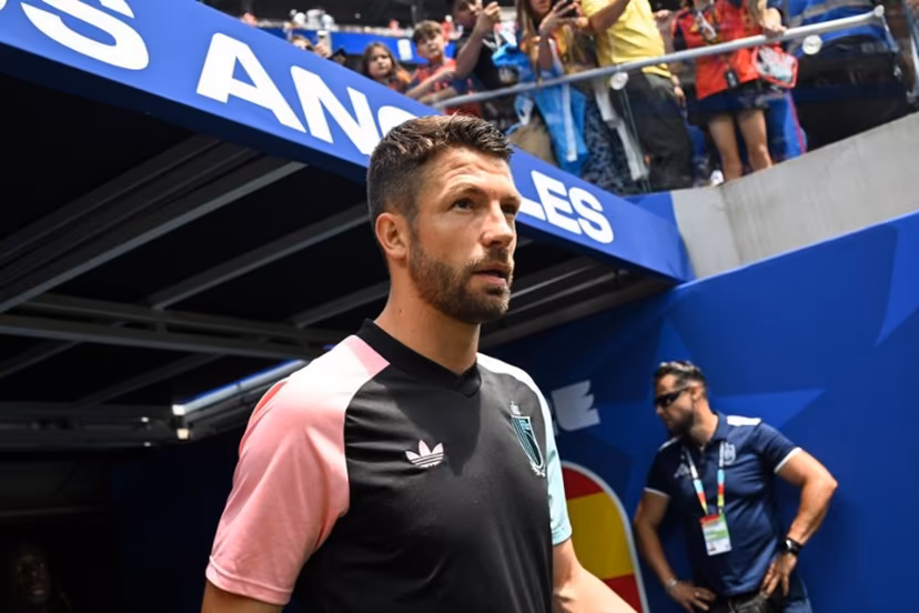 Belgium's defender #04 Brandon Mechele enters the pitch ahead of the 2026 World Cup football tournament quarter-final match between Spain and Belgium at the Los Angeles Stadium in Inglewood on July 10, 2026. Paul ELLIS / AFP