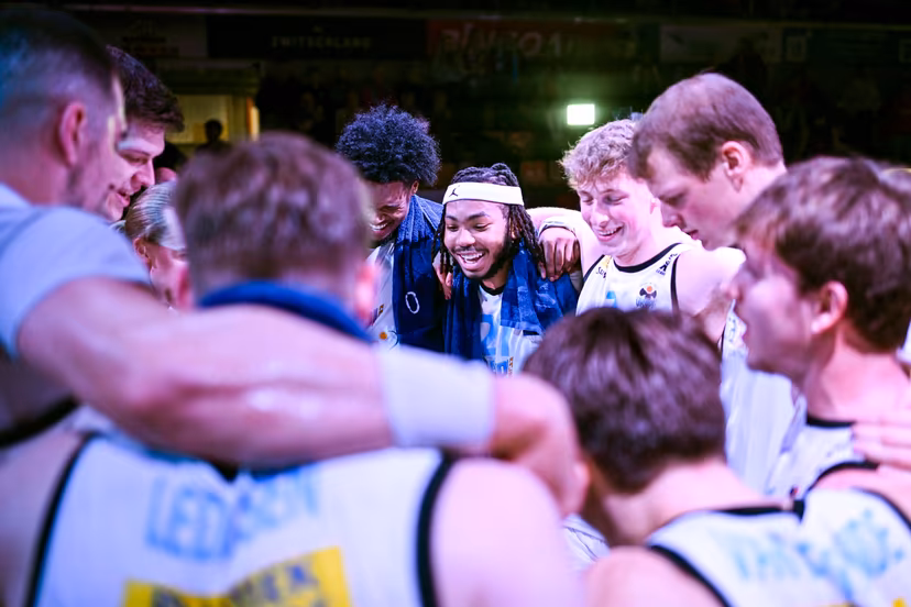 Aalst's Dante Maddox Jr. celebrates after winning a basketball match between Spirou Charleroi and Okapi Aalst, Saturday 22 November 2025 in Aalst, on day 9 of the 'BNXT League' Belgian/ Dutch first division basket championship. BELGA PHOTO TOM GOYVAERTS