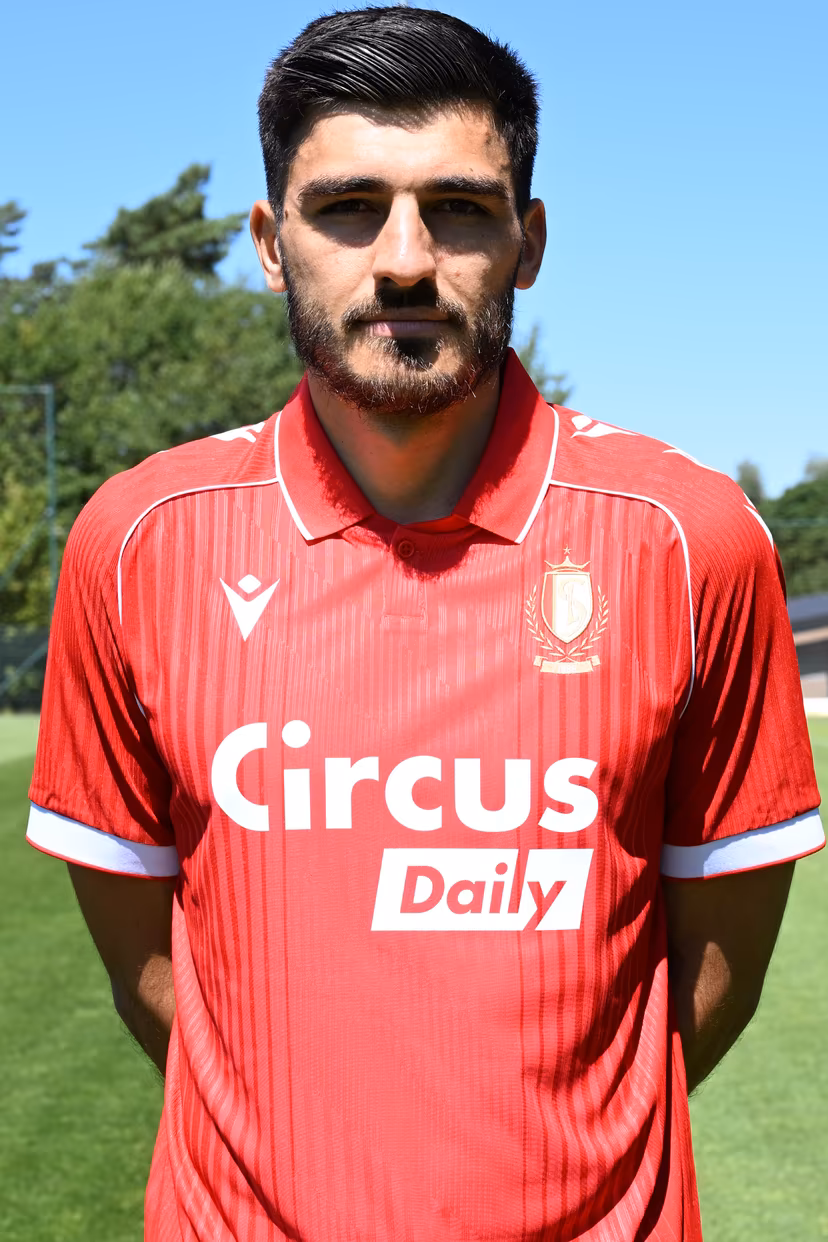 14 Standard's Bosko Sutalo poses for a portrait picture at the 2026-2027 season photoshoot of Belgian Jupiler Pro League team Standard de Liege, Wednesday, July 29, in Liege. BELGA PHOTO JILL DELSAUX