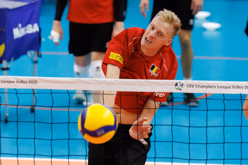 Belgium's Wout D'Heer pictured in action during the media day of the Red Dragons, Belgian national men's volleyball team, ahead of the World Championship, in Roeselare, on Thursday 04 September 2025. The FIVB 2025 Volleyball World Championship take place from 12 to 28 September in the Philippines. BELGA PHOTO KURT DESPLENTER