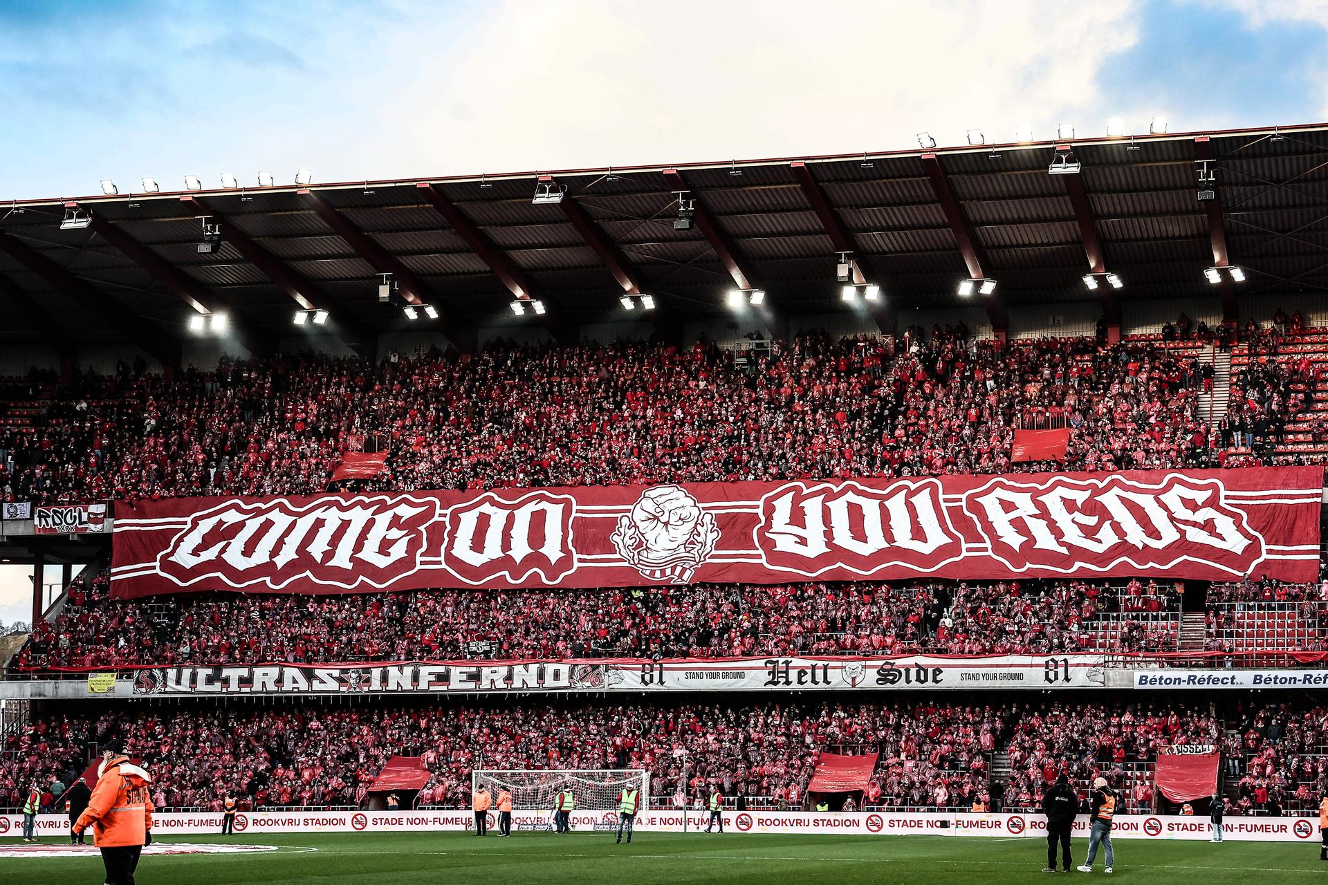 Standard's supporters pictured at the start of a soccer game between Standard de Liege and Kaa Gent, Sunday 22 December 2024 in Liege, on day 19 of the 2024-2025 season of the "Jupiler Pro League" first division of the Belgian champiosnhip. BELGA PHOTO BRUNO FAHY