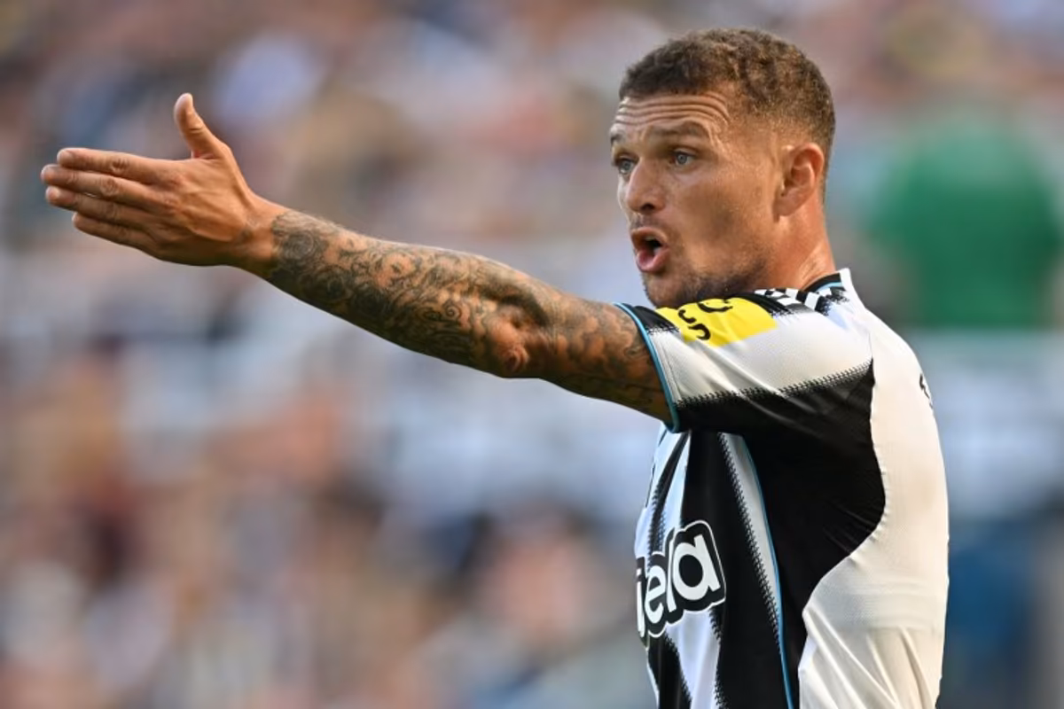 Newcastle United's English defender #02 Kieran Trippier gestures during the pre-season friendly football match between Newcastle United and Atletico Madrid at St James' Park in Newcastle-upon-Tyne, north east England on August 9, 2025. ANDY BUCHANAN / AFP