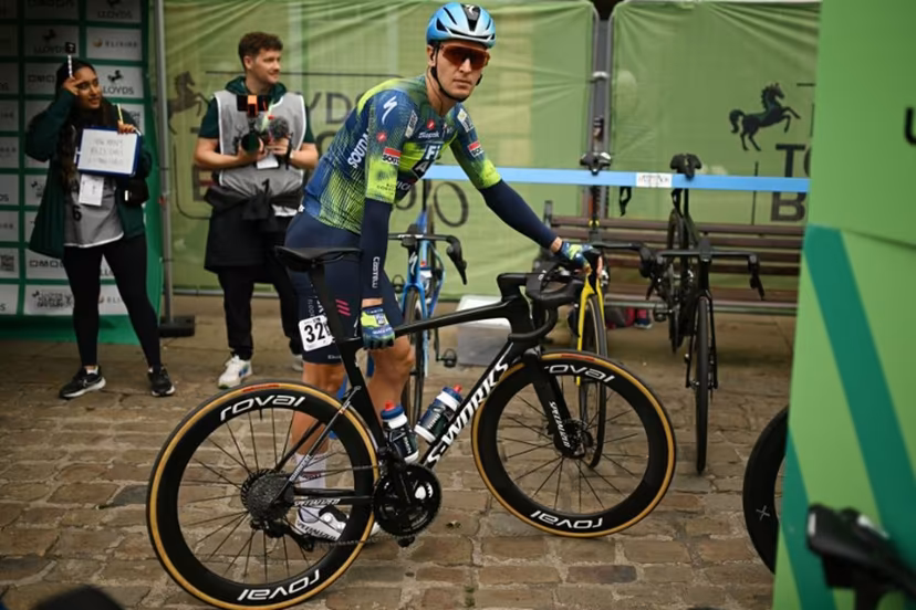 Soudal Quick-Step's Belgian rider Tim Merlier prepares to take part in the first stage of the Tour of Britain cycle race in Lincoln, eastern England on September 2, 2026. Oli SCARFF / AFP