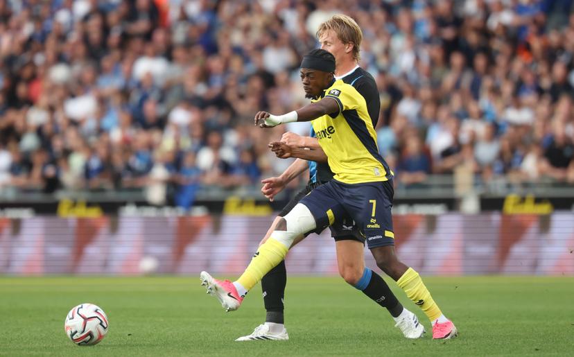 Union's Mohammed Fuseini and Club's Cisse Sandra fight for the ball during a soccer match between Belgian champion Club Brugge KV and Cup winner Union Saint-Gilloise, Friday 31 July 2026 in Brussels, the 'Super Cup' where the Champion of the Jupiler Pro League meets the winner of the Croky Cup. BELGA PHOTO VIRGINIE LEFOUR