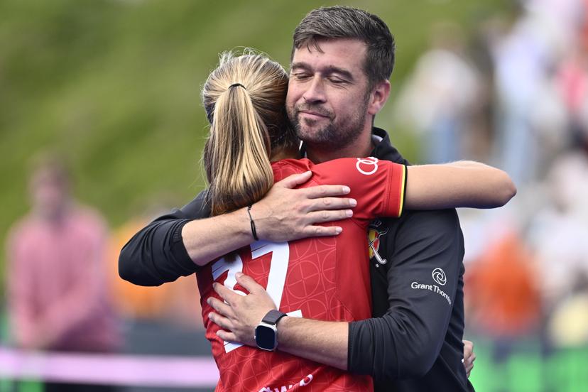 Belgium's Stephanie Vanden Borre and Belgium's head coach Rein van Eijk pictured during a hockey game between Spain and the Belgian national team Red Panthers, the 'small final' to decide on the bronze medal of the 2025 women's European championships, Sunday 17 August 2025 in Monchengladbach, Germany. BELGA PHOTO ERIC LALMAND