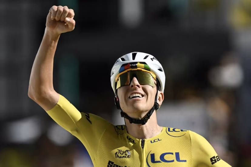 UAE Team Emirates - XRG's Slovenian rider Tadej Pogacar cycles to the finish line to win the 19th stage of the 113th edition of the Tour de France cycling race, 127,9 km between Gap and Alpe d'Huez in the French Alps, on July 24, 2026. Jeff PACHOUD / AFP