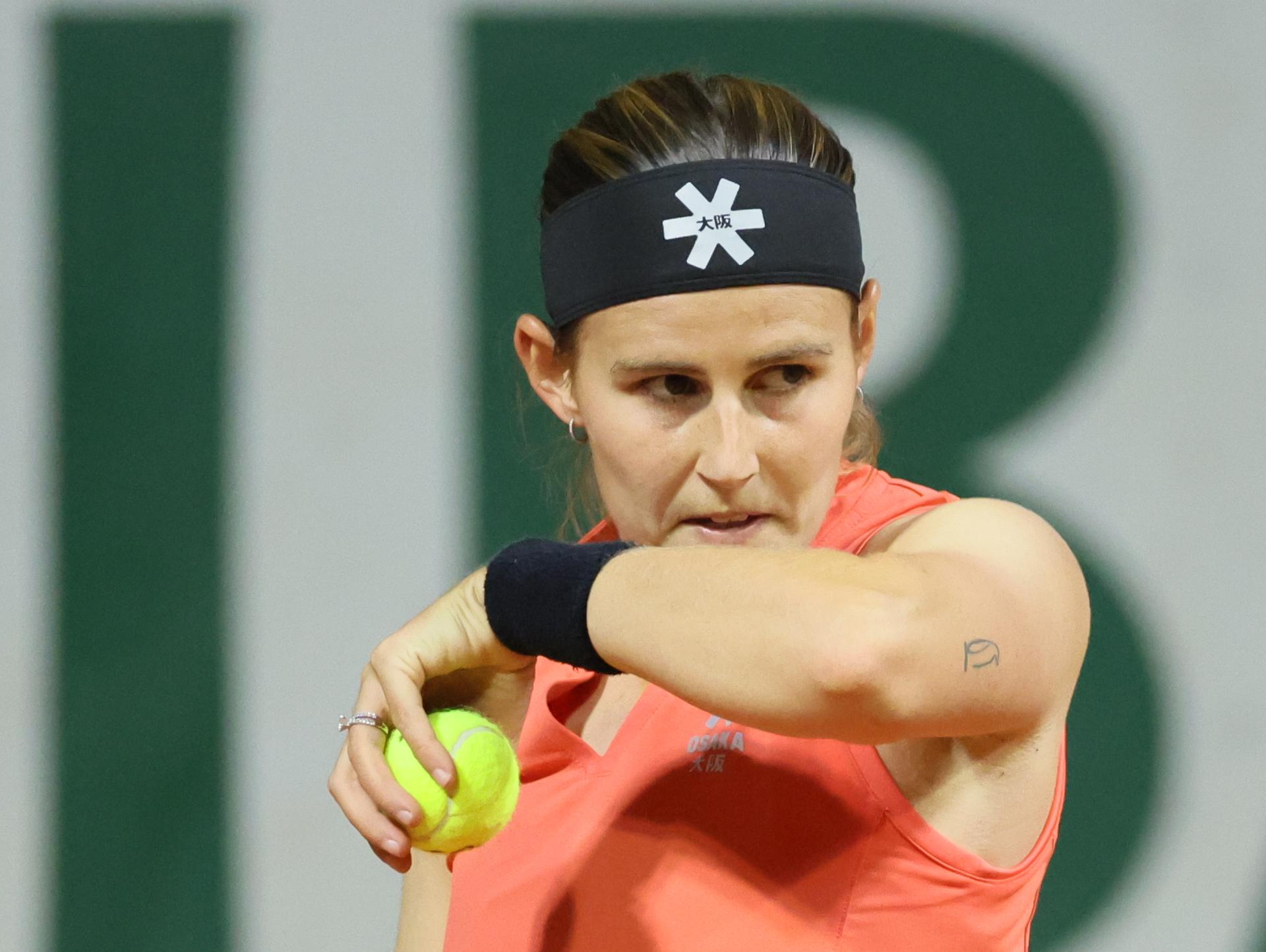 Belgian Greet Minnen reacts during a match between US Dolehide and Belgian Minnen in the first round of the Women's Singles at the Roland Garros French Open tennis tournament, in Paris, France, Monday 26 May 2025. This year's tournament takes place from 25 May to 08 June. BELGA PHOTO BENOIT DOPPAGNE