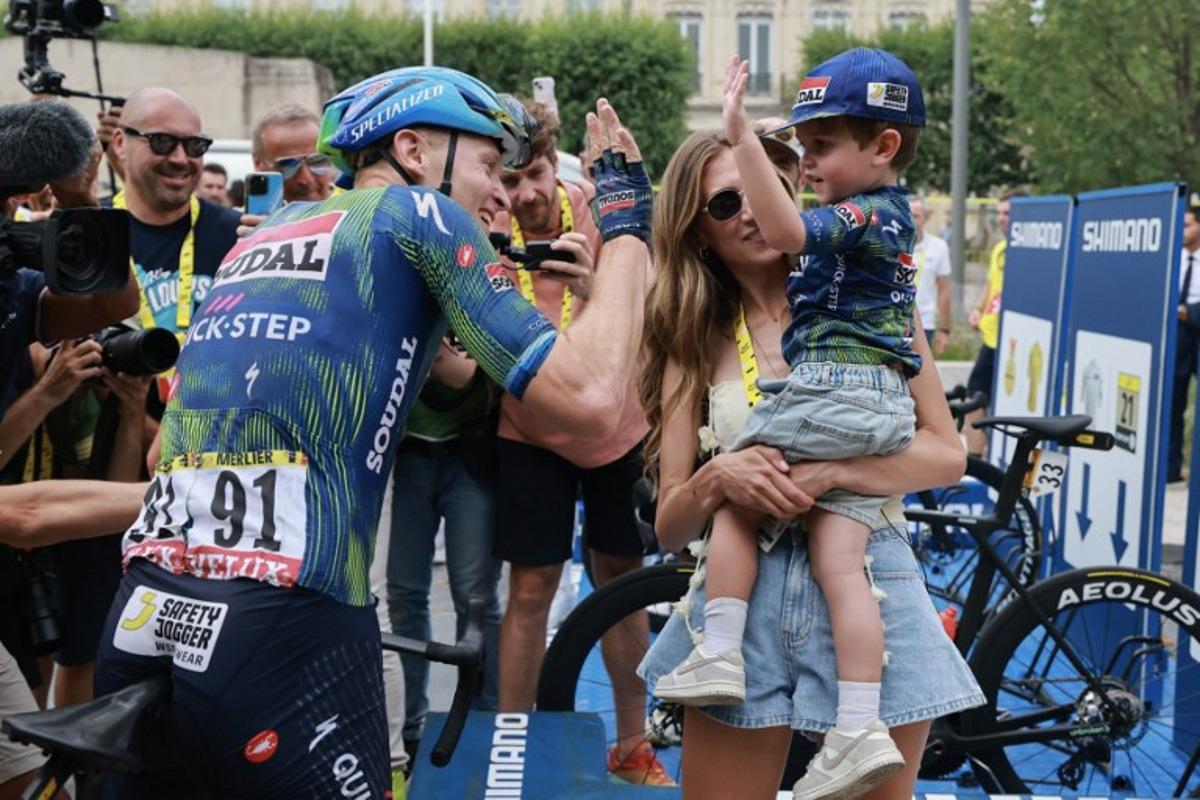 Soudal Quick-Step team's Belgian rider Tim Merlier celebrates after winning the 12th stage of the 113th edition of the Tour de France cycling race, 179,1 km between Circuit de Nevers Magny-Cours and Chalon-sur-Saône in central France, on July 16, 2026. Stephanie Lecocq / POOL / AFP
