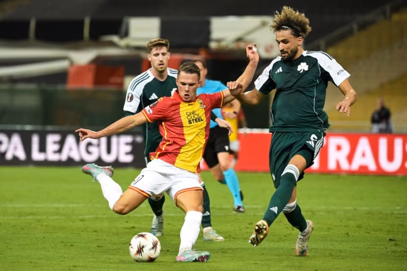 Panathinaikos' Algerian defender #05 Ahmed Touba (R) fights for the ball with Go Ahead Eagles' midfielder #17 Mathis Suray (L) during the UEFA Europa League first round day 2 football match between Panathinaikos and Go Ahead Eagles at the Athens Olympic Stadium, in Athens on October 2, 2025. Angelos TZORTZINIS / AFP
