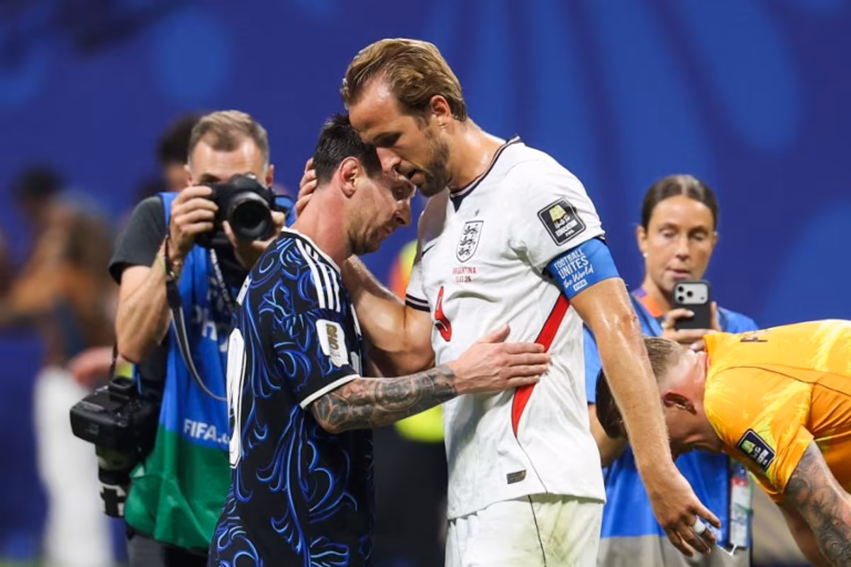 Argentina's forward #10 Lionel Messi (L) and England's forward #09 Harry Kane (R) hug after the 2026 World Cup football tournament semi-final match between England and Argentina at the Atlanta Stadium in Atlanta on July 15, 2026. Odd ANDERSEN / AFP