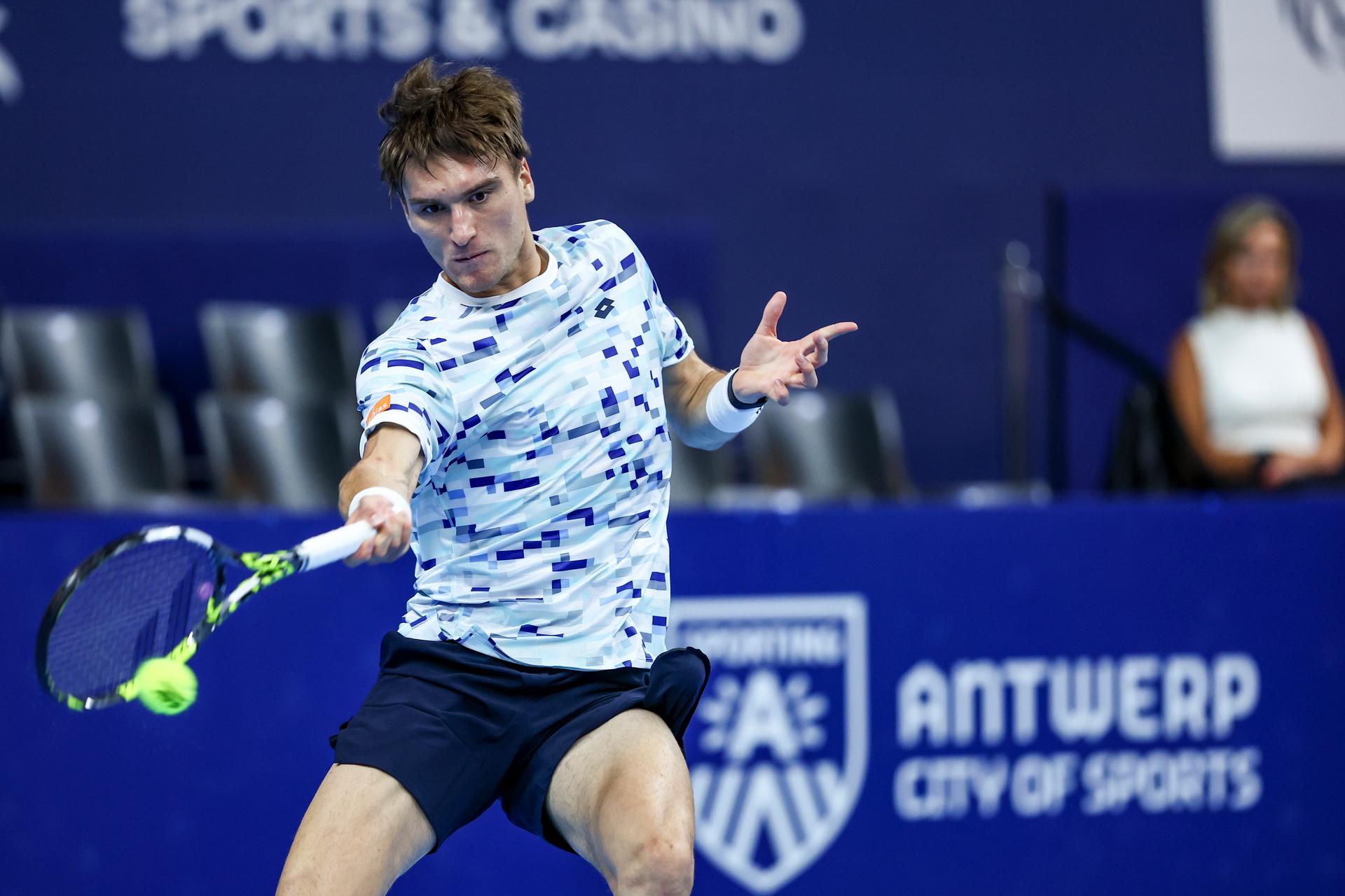 Belgian Raphael Collignon pictured in action during a tennis match in the round of 32 of the singles competition at the ATP European Open Tennis tournament in Antwerp, Monday 14 October 2024. BELGA PHOTO DAVID PINTENS