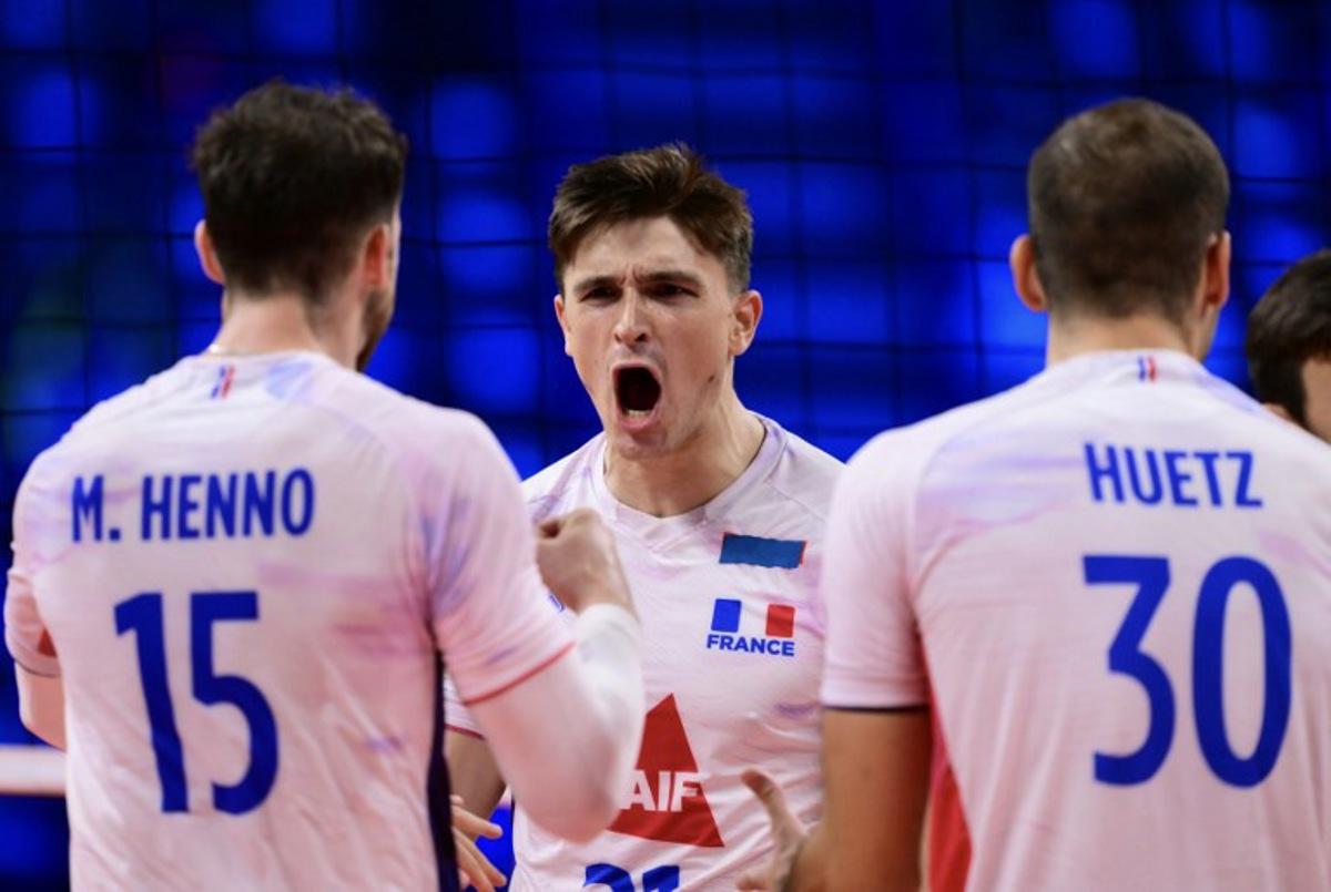 France's Opposite Hitter #21 Theo Faure celebrates after a point during the CEV EuroVolley 2026 men's semifinal volleyball match between Finland and France at the Forum of Assago, on September 25, 2026. Marco BERTORELLO / AFP