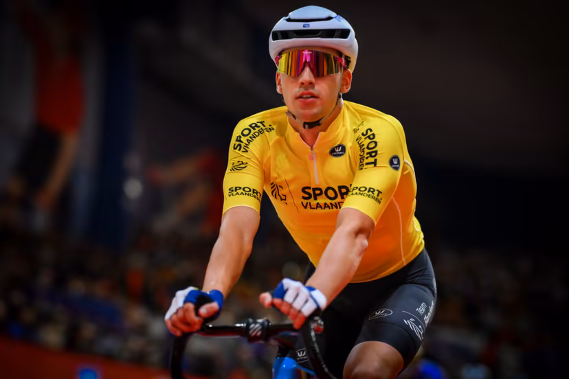 Belgian Gianluca Pollefliet pictured in action during the first day of the Zesdaagse Vlaanderen-Gent six-day indoor track cycling event at the indoor cycling arena 't Kuipke, Tuesday 18 November 2025, in Gent. BELGA PHOTO DAVID PINTENS