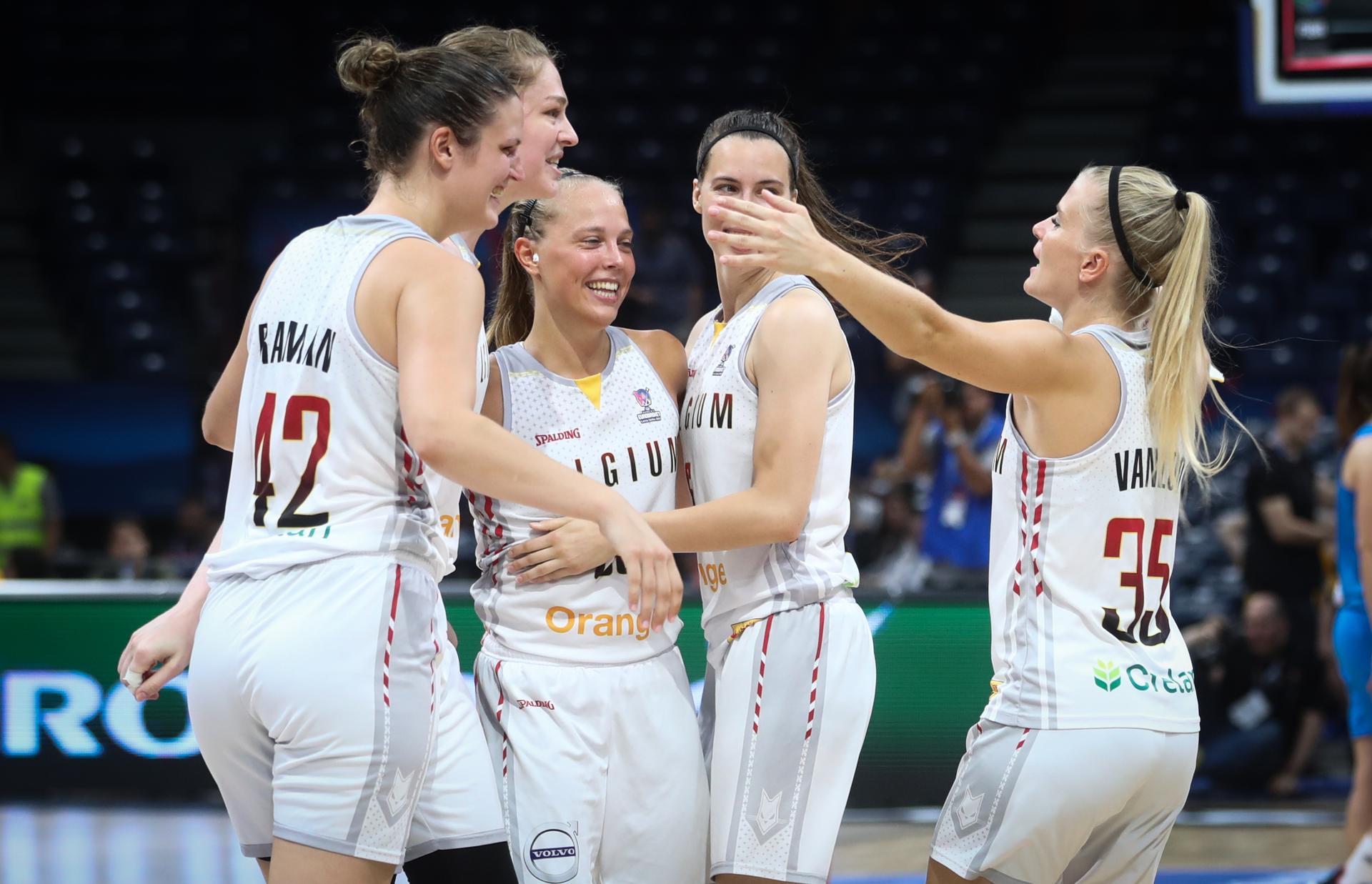 Belgian Cats Antonia Tonia Delaere, Belgian Cats Emma Meesseman, Belgian Cats Jana Raman and Belgian Cats Julie Allemand and Belgian Cats Julie Vanloo celebrate after winning a qartersfinals qualification game between the Belgian Cats and the Slovenian national team, in Belgrade, Serbia, at the women EuroBasket basketball European championships, organised in Latvia and Serbia, Tuesday 02 July 2019. BELGA PHOTO VIRGINIE LEFOUR
