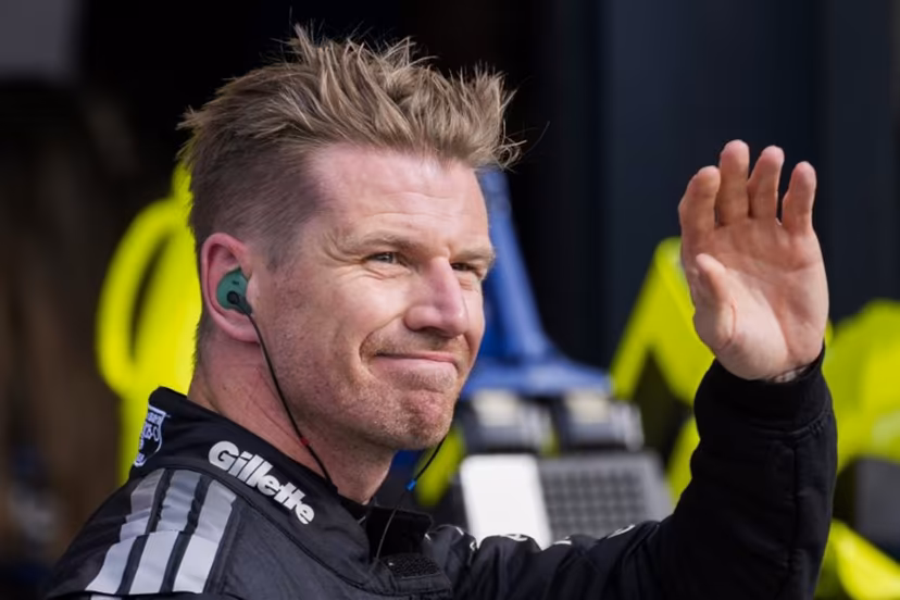 Audi's German driver Nico Hulkenberg gestures in the pit lane during the sprint qualifying session of the Formula One Dutch Grand Prix at The Circuit Zandvoort, western Netherlands, on August 21, 2026. Darko Bandic / POOL / AFP