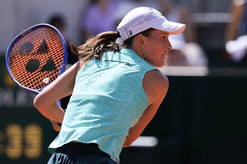 Spain's Kaitlin Quevedo plays against France's Leolia Jeanjean during their women's singles match on day 2 of the French Open tennis tournament at the Roland-Garros Complex in Paris on May 25, 2026. Thomas SAMSON / AFP
