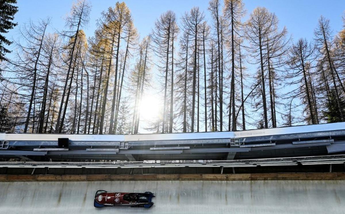 France's team competes in the 2-women Bobsleigh race at the IBSF Bobsleigh and Skeleton World Cup during Milano Cortina 2026 Olympic Games, test event, in Cortina, on November 23, 2025. Stefano RELLANDINI / AFP