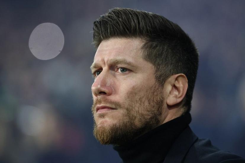 Monaco's Belgian head coach Sebastien Pocognoli looks on prior to the French L1 football match between Paris Saint-Germain (PSG) and AS Monaco at the Parc des Princes stadium in Paris on March 6, 2026. FRANCK FIFE / AFP