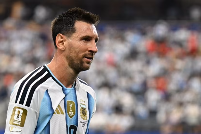 Argentina's forward #10 Lionel Messi walks off at half-time during the 2026 World Cup Group J football match between Argentina and Austria at the Dallas Stadium in Arlington on June 22, 2026. Paul ELLIS / AFP