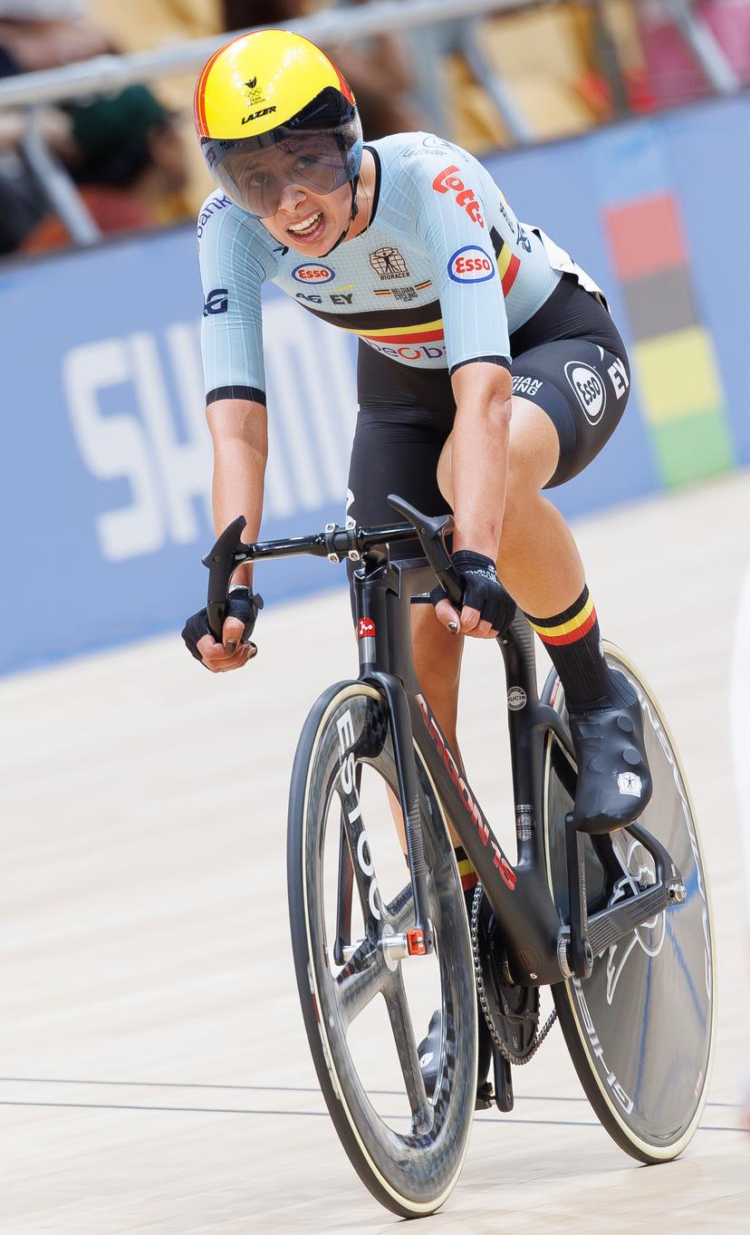 Belgian Shari Bossuyt pictured during the Women's Madison event at the UCI Track Cycling World Championships in Shanghai, China on Saturday 17 October 2026. The worlds are taking place from 14 to 18 October 2026. BELGA PHOTO BENOIT DOPPAGNE