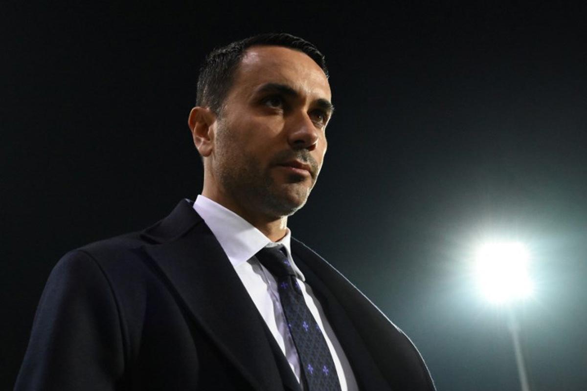 Fiorentina's Italian coach Raffaele Palladino looks on ahead of the Italian Serie A football match between ACF Fiorentina and Inter Milan at Artemio Franchi stadium, in Florence, on February 6, 2025. Alberto PIZZOLI / AFP