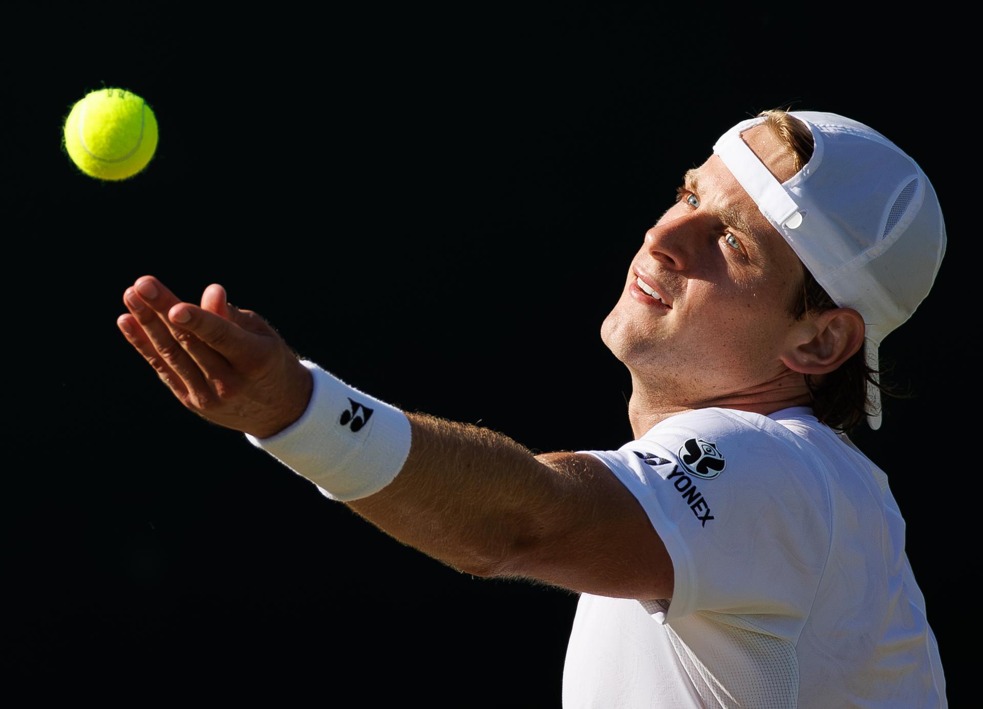 Belgian Zizou Bergs pictured in action during a tennis match between Belgian Bergs and British Fery, in the third round of the Men's singles at the Wimbledon grand slam tennis tournament in London, Britain, Saturday 04 July 2026. BELGA PHOTO BENOIT DOPPAGNE