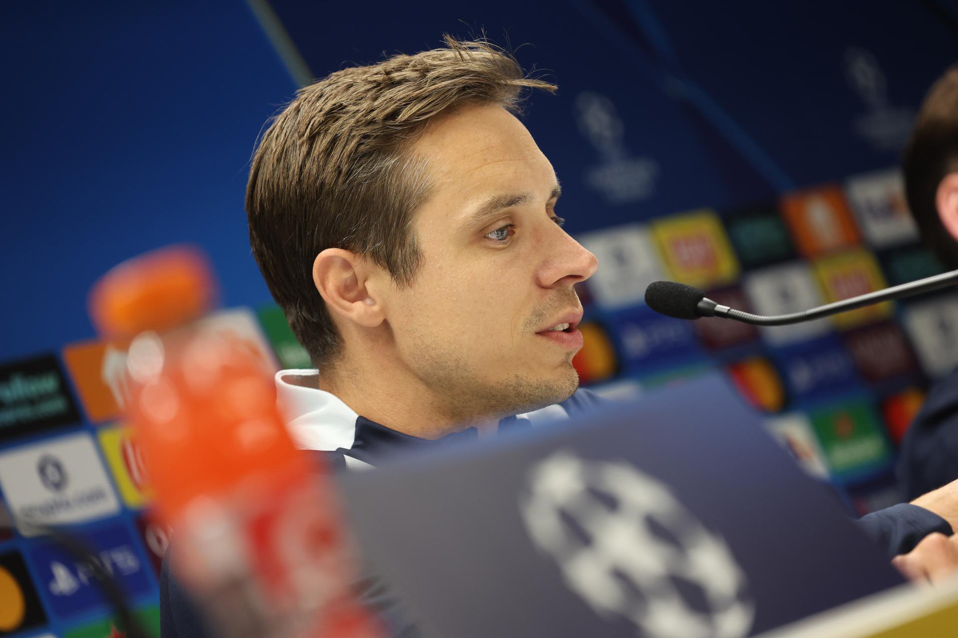 Union's new head coach David Hubert pictured during a press conference of Belgian soccer team Royale Union Saint-Gilloise in Brussels, on Monday 20 October 2025. The team prepares for tomorrow's match against Italian team Internazionale Milano, on the third day of the League phase of the UEFA Champions League tournament. BELGA PHOTO VIRGINIE LEFOUR