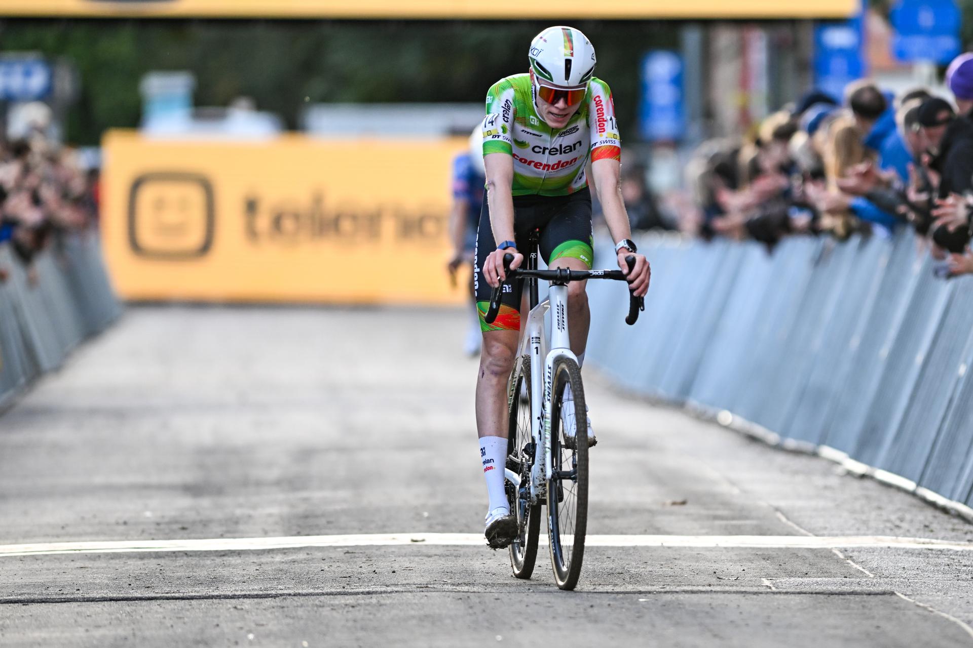 Belgium's Witse Meeussen crosses the finish line at the men's elite race of the Superprestige Overijse cyclocross cycling event, Sunday 25 October 2026 in Overijse, the first race of the Superprestige competition. BELGA PHOTO DAVID PINTENS