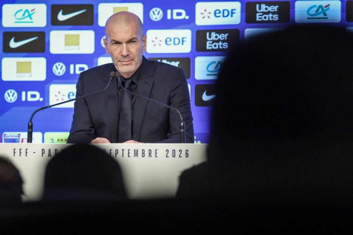 France's national football team head coach Zinedine Zidane holds a press conference to unveil France squad for the upcoming Nations League matches, at the French football federation (FFF) heaquarters in Paris on Septembre 18, 2026. FRANCK FIFE / AFP