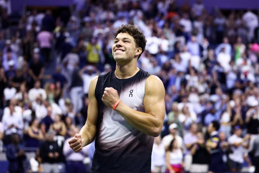 USA's Ben Shelton celebrates after his victory over USA's Frances Tiafoe during the men's singles semi-final tennis match on day thirteen of the US Open tennis tournament at the USTA Billie Jean King National Tennis Center in New York City on September 11, 2026. CHARLY TRIBALLEAU / AFP