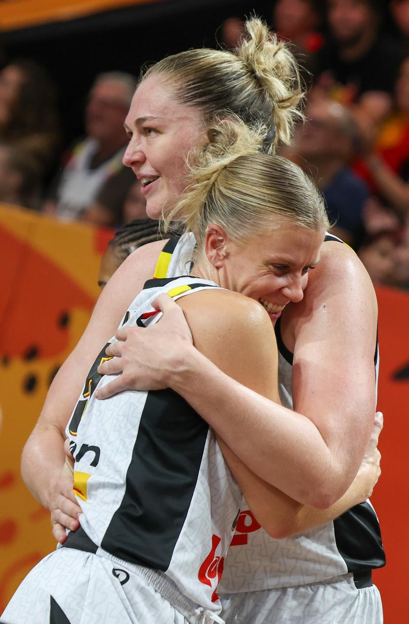 Belgium's Julie Vanloo and Belgium's Emma Meesseman celebrate after winning a game between Belgian national basketball team Belgian Cats and Turkey, game 1 of the group phase at the FIBA Women's Basketball World Cup, on Friday 4 September 2026, in Berlin, Germany. The FIBA Women's Basketball World Cup takes place in Berlin from 4 to 23 September 2026. BELGA PHOTO VIRGINIE LEFOUR