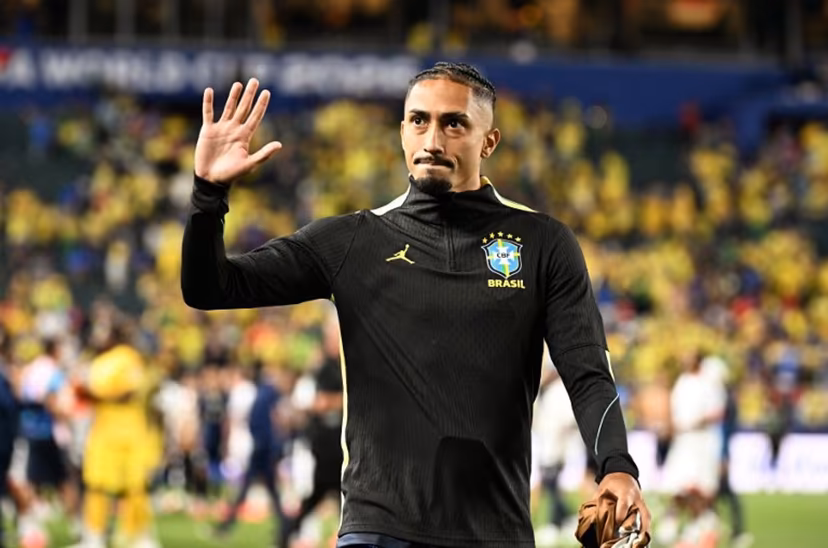 Brazil's forward #11 Raphinha waves to fans after winning the 2026 World Cup Group C football match between Brazil and Haiti at the Philadelphia Stadium in Philadelphia on June 19, 2026. Jewel SAMAD / AFP