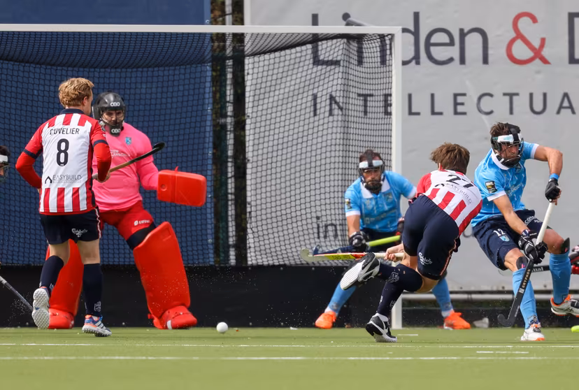 Leopold's Tom Boon scores a goal during a hockey game between Royal Leopold and Braxgata, Sunday 29 March 2026 in Ukkel/ Uccle, Brussels, on day 17 of the Belgian first division hockey championship. BELGA PHOTO VIRGINIE LEFOUR