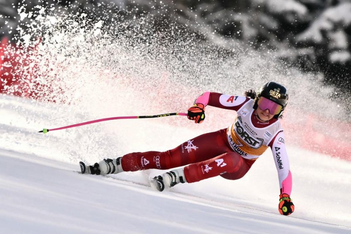 Austria's Stephanie Venier competes during the Women's Super G event of FIS Alpine Skiing World Cup in La Thuile, Italy on March 13, 2025. Marco BERTORELLO / AFP